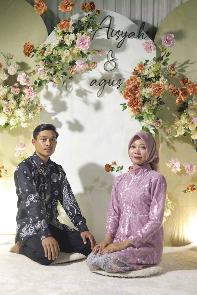 Aisyah & agus sampul