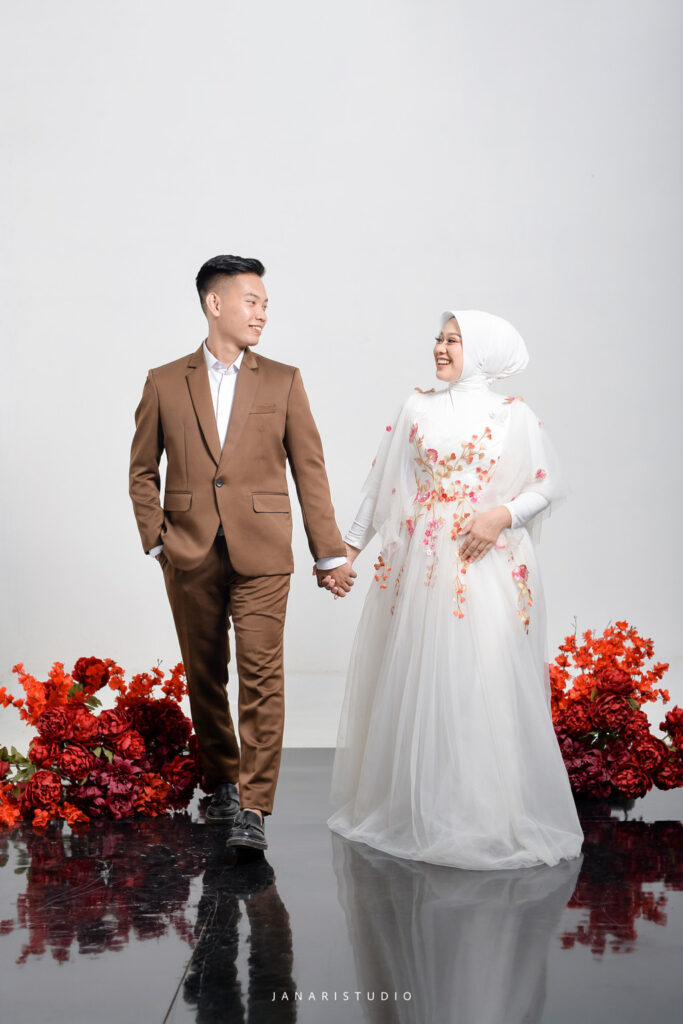 Akbar & yuli lv 2